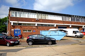 Plus de détails pour 18 Totman Cres, Rayleigh - Industriel/Logistique à vendre