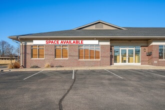 1720 Harding Ave, Eau Claire, WI à louer Photo intérieure– Image 2 sur 42