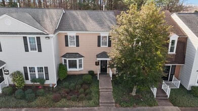 1211-1221 Mall Dr, Richmond, VA à louer Photo intérieure– Image 2 sur 27