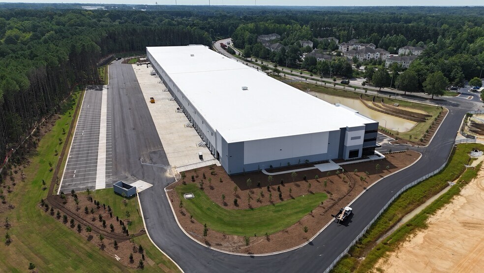 500 N Greenfield Pky, Garner, NC à louer - Photo de l’immeuble – Image 2 sur 3