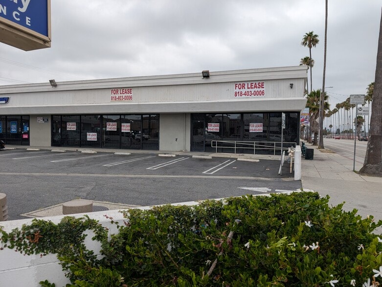 111 W Pacific Coast Hwy, Wilmington, CA à louer - Photo de l’immeuble – Image 2 sur 6