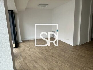 Plus de détails pour Local commercial à louer