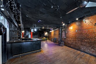 807 9th Ave, New York, NY à louer Photo intérieure– Image 2 sur 8