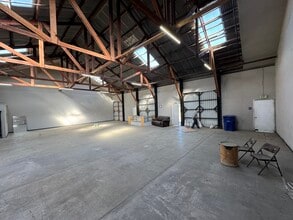 610 N E St, Madera, CA à louer Photo de l’immeuble– Image 2 sur 5