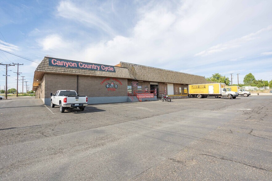 516 E 1st Ave, Kennewick, WA à vendre - Photo de l’immeuble – Image 2 sur 17