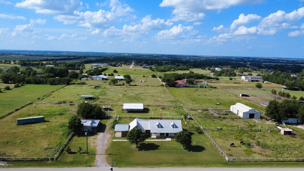 6568 Michael Rd, Sanger, TX à vendre - Aérien – Image 2 sur 4