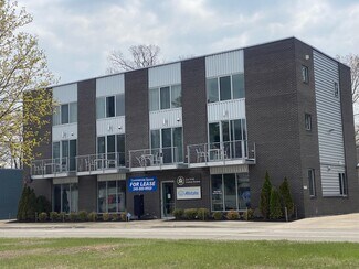 Plus de détails pour 626 E 4th St, Royal Oak, MI - Bureau à louer