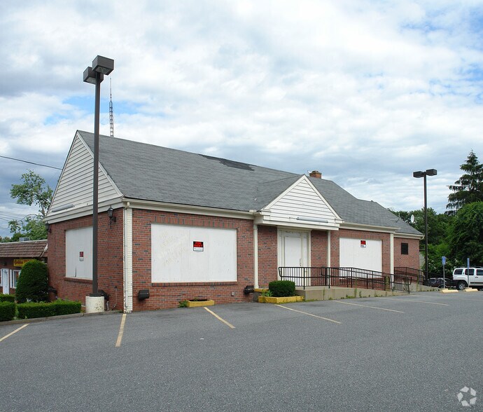 451 Lincoln St, Worcester, MA à vendre - Photo principale – Image 1 sur 4