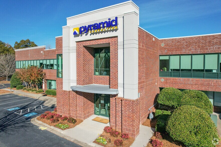 3060 Kimball Bridge Rd, Alpharetta, GA à louer - Photo principale – Image 1 sur 15