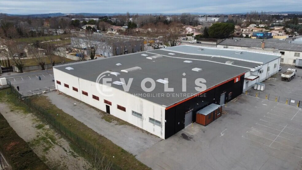 490 Route De Carpentras, Vedène à louer - Photo de l’immeuble – Image 1 sur 6