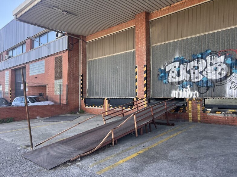 Industriel/Logistique dans Sant Boi de Llobregat, Barcelona à louer - Photo de l’immeuble – Image 2 sur 7