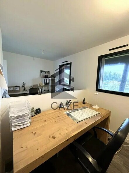 Bureau dans Tresses à vendre - Photo de l’immeuble – Image 3 sur 6