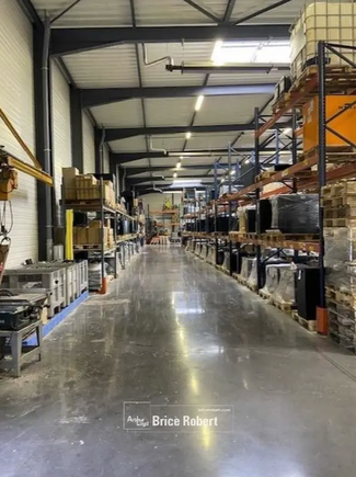 Plus de détails pour Industriel/Logistique à louer