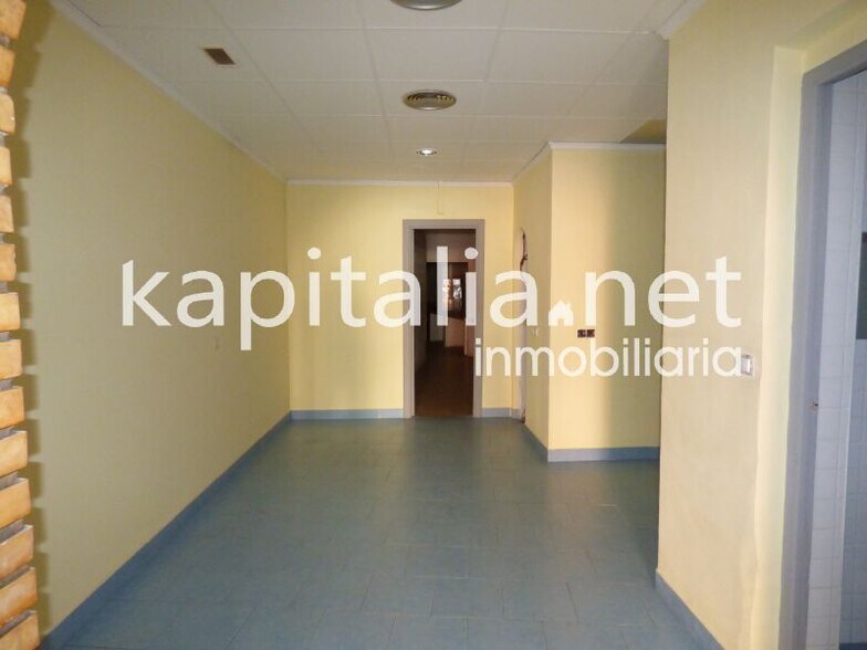 Local commercial dans Ontinyent, Valencia à vendre - Photo de l’immeuble – Image 3 sur 8
