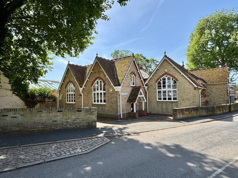 High St, Stretham à vendre - Photo principale – Image 2 sur 12
