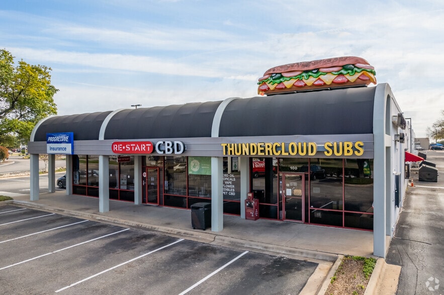2521 Rutland Dr, Austin, TX à louer - Photo principale – Image 1 sur 4