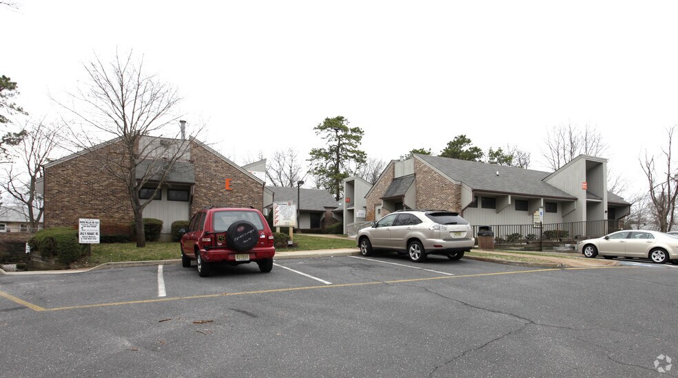 218-224 Jack Martin Blvd, Brick, NJ à vendre - Photo de l’immeuble – Image 2 sur 21
