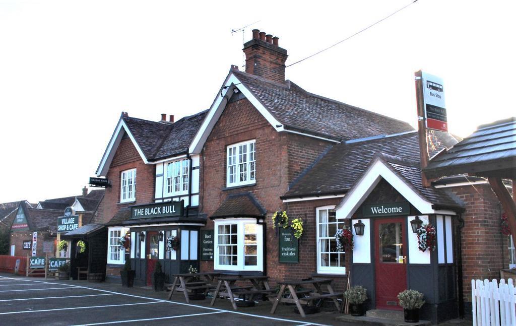 Main Road Margaretting Essex, Ingatestone à louer Photo de l’immeuble– Image 1 sur 6
