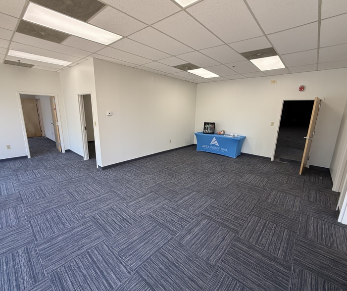 5370 Truman Dr, Decatur, GA à louer - Photo intérieure – Image 2 sur 13