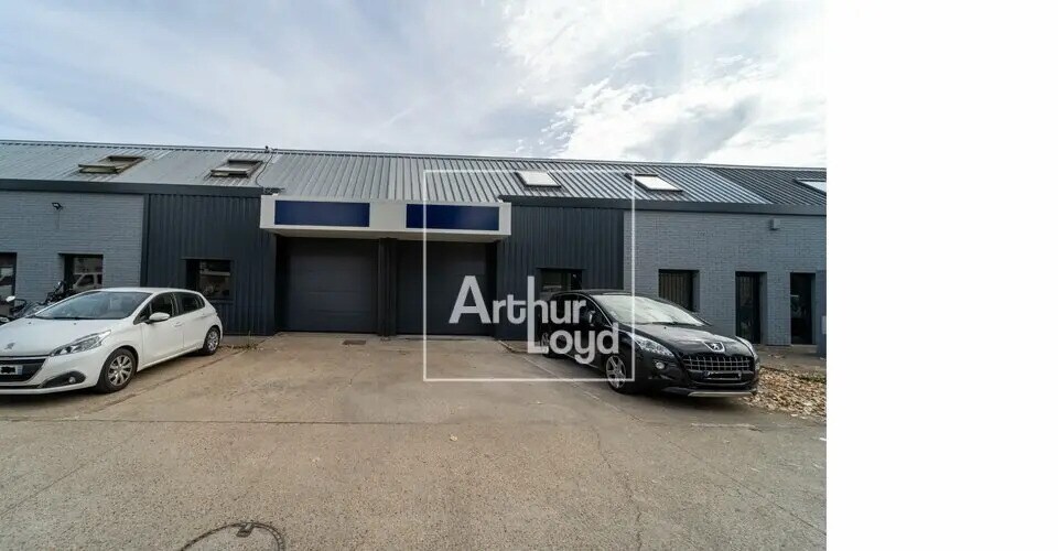 4-42 Rue Paul Claudel, Évry-Courcouronnes à louer - Photo de l’immeuble – Image 1 sur 9