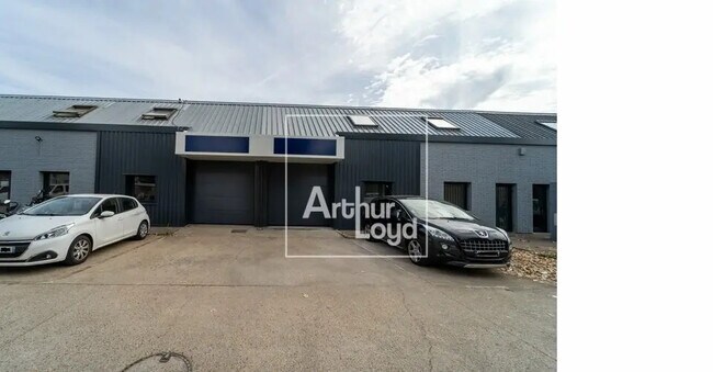 Plus de détails pour 4-42 Rue Paul Claudel, Évry-Courcouronnes - Local d'activités à louer