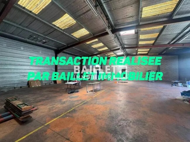 Plus de détails pour Industriel/Logistique à louer
