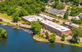 Plus de détails pour 143 West St, New Milford, CT - Local d'activités à louer