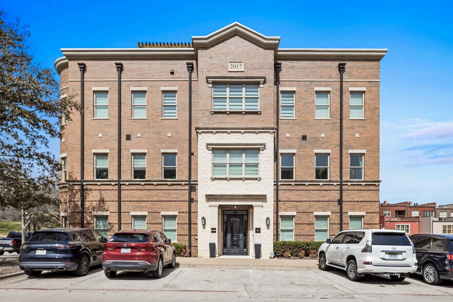 161 Summit Ave, Southlake, TX à louer - Photo de l’immeuble – Image 3 sur 39