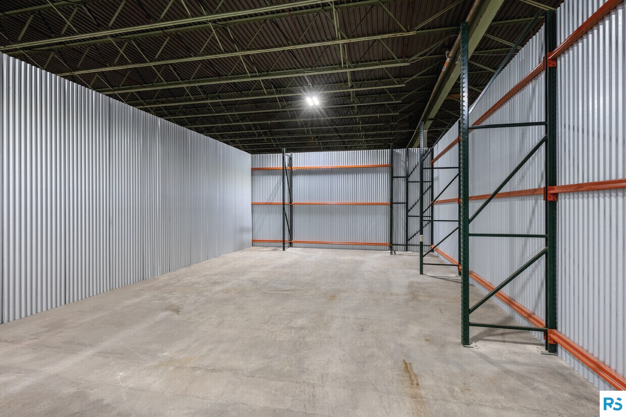 7001 Anpesil Dr, North Bergen, NJ à louer Photo principale– Image 1 sur 27