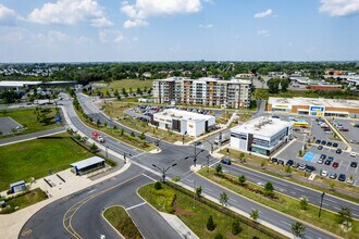 183 Boul Armand Frappier, Sainte-julie, QC - VUE AÉRIENNE  vue de carte