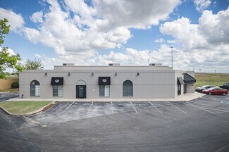 Plus de détails pour 129 Ed Noble Pky, Norman, OK - Local commercial à louer