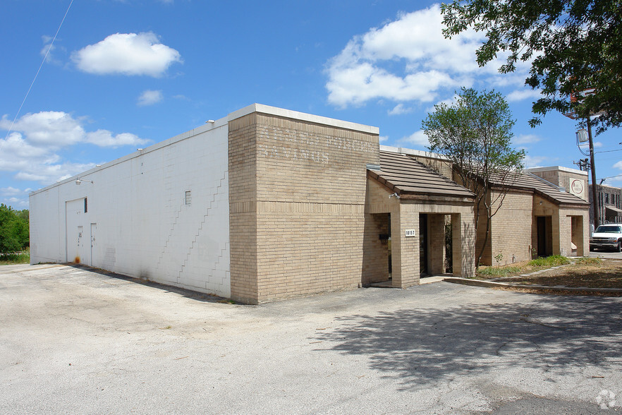 10157 N IH 35, San Antonio, TX à louer - Photo principale – Image 1 sur 4