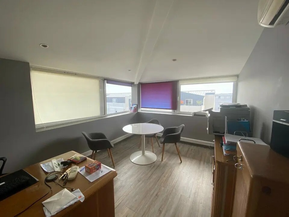 Bureau dans Séné à vendre Photo intérieure– Image 1 sur 4