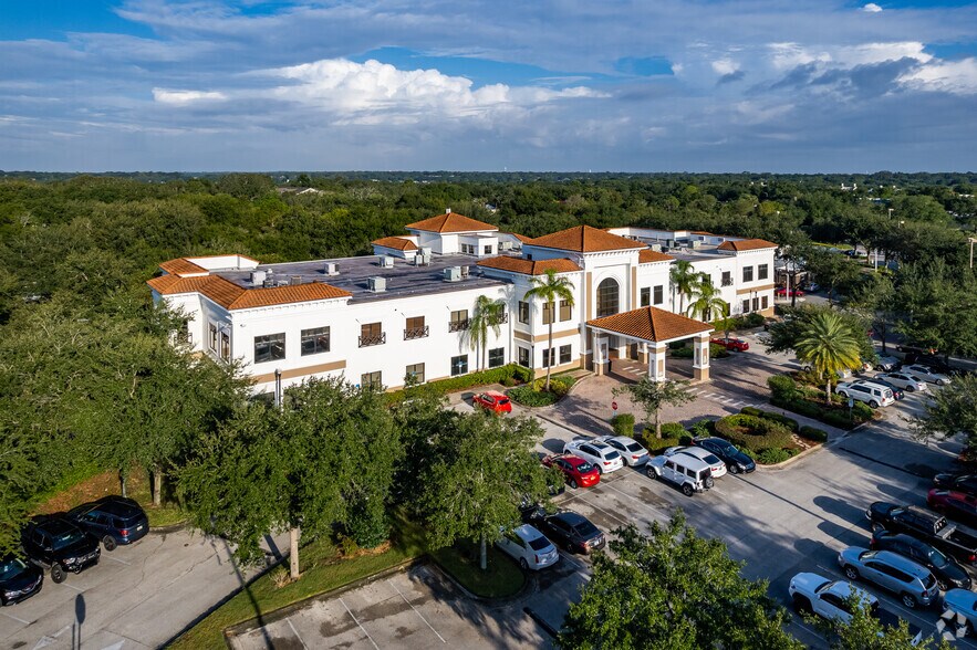 1507 S Hiawassee Rd, Orlando, FL à louer - Photo de l’immeuble – Image 2 sur 6