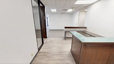 12424 Wilshire Blvd, Los Angeles, CA à louer Numérisation 3D Matterport– Image 1 sur 2