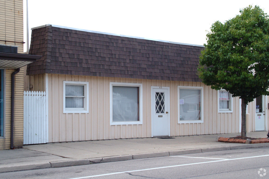 418 W Main St, Fairborn, OH à vendre - Photo de l’immeuble – Image 3 sur 3