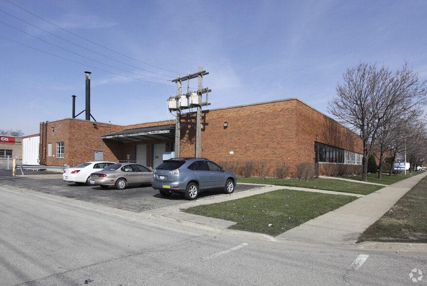 4242 S 1st Ave, Lyons, IL à louer - Photo principale – Image 1 sur 4