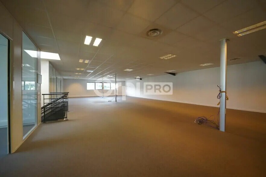 Bureau dans Marcilly-d'Azergues à louer - Photo intérieure – Image 3 sur 12