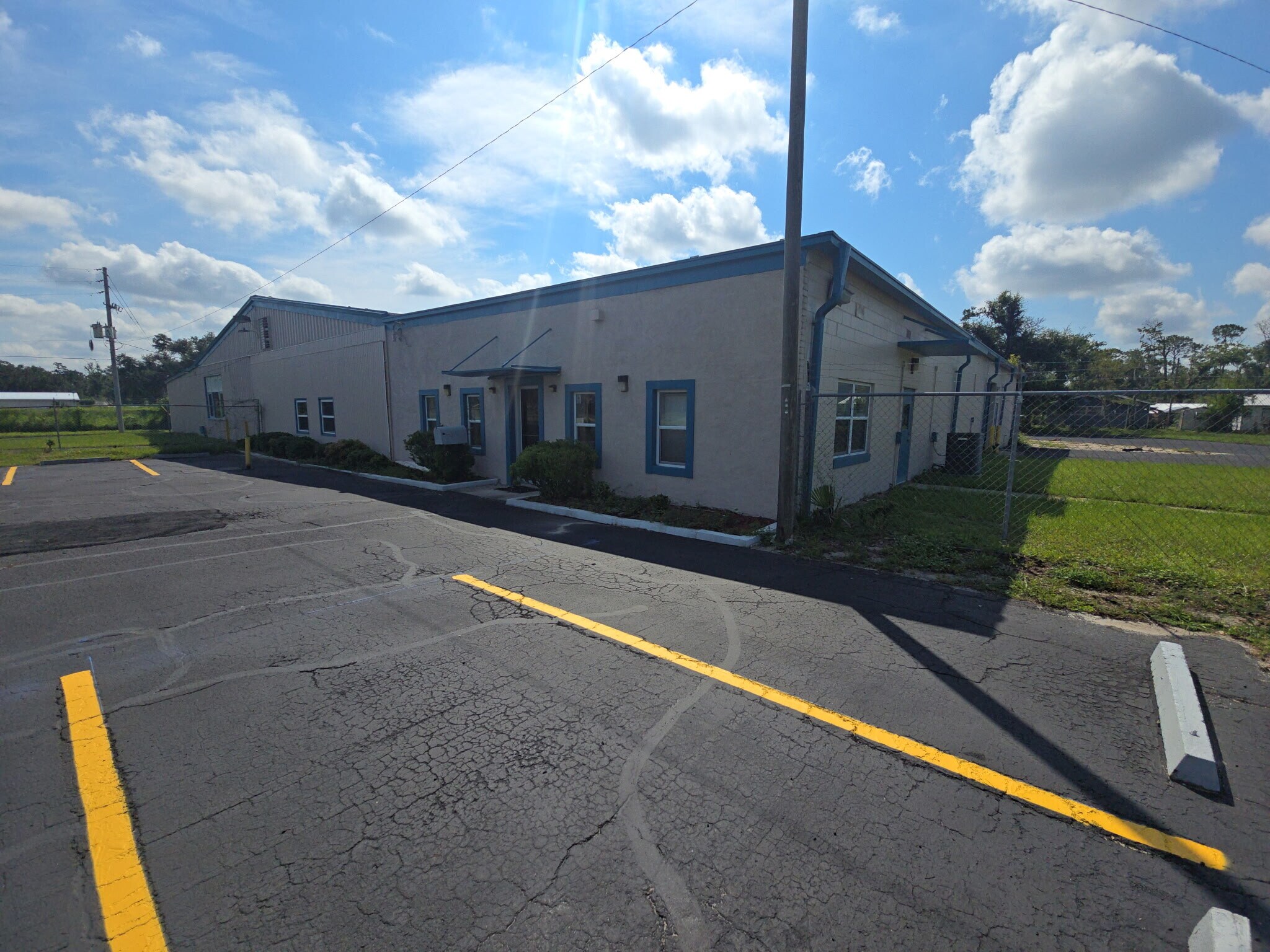 1251 US-98 W, Perry, FL à louer Photo de l’immeuble– Image 1 sur 6