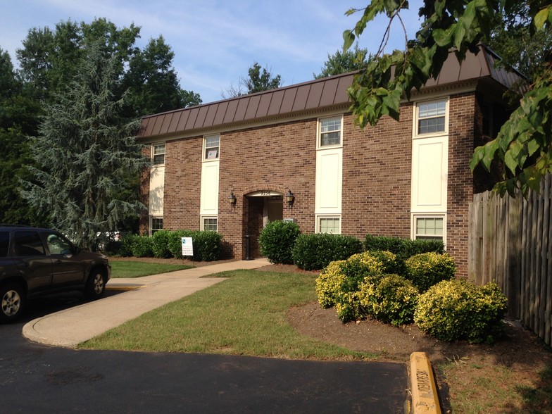 9256 Mosby St, Manassas, VA à louer - Photo de l’immeuble – Image 3 sur 3
