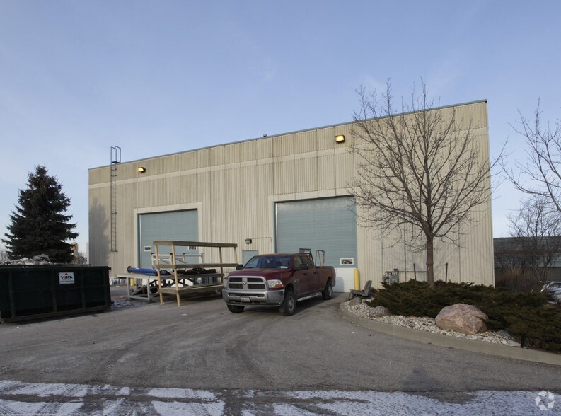 45 Moyal Ct, Concord, ON à louer - Photo de l’immeuble – Image 2 sur 2