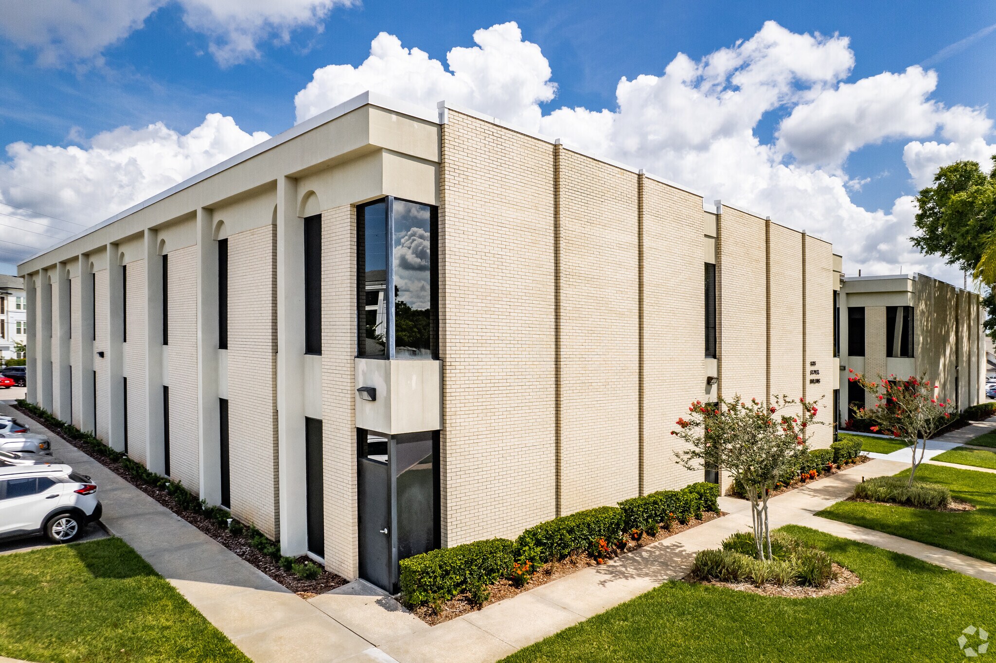 1080 Woodcock Rd, Orlando, FL à louer Photo de l’immeuble– Image 1 sur 6