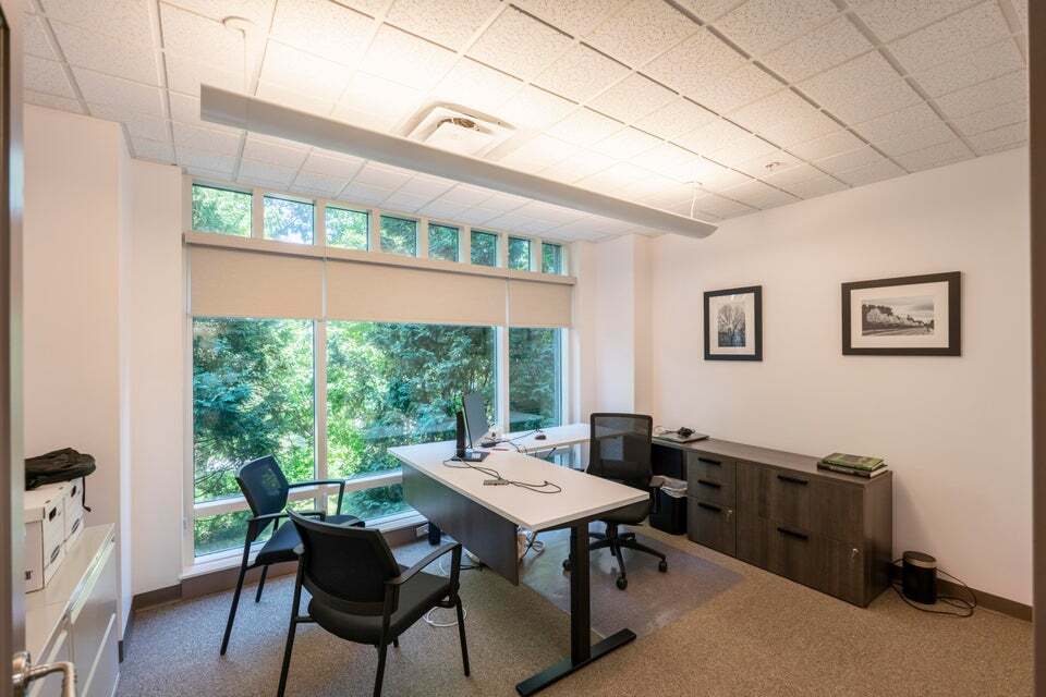 262-268 Broadway, Saratoga Springs, NY 12866 - Lot 203 - - Photo intérieure - Image 1 of 12