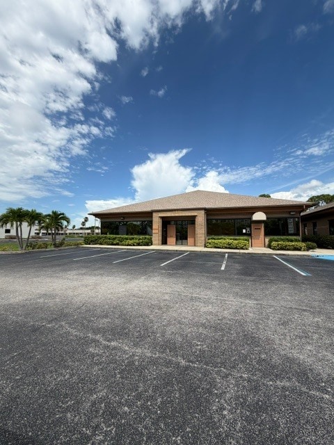 5405-5415 Park St N, Saint Petersburg, FL à louer Photo de l’immeuble– Image 1 sur 11