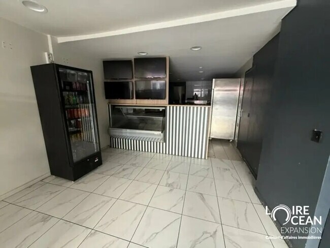 Plus de détails pour Local commercial à vendre