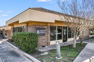 8810 Business Park Dr, Austin, TX à louer Photo de l’immeuble– Image 1 sur 16