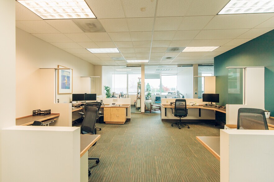 150-220 SW Harrison St, Portland, OR à louer - Photo intérieure – Image 2 sur 19