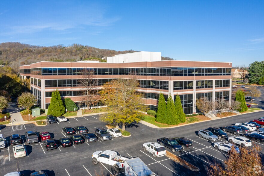 10 Cadillac Dr, Brentwood, TN à louer - Photo de l’immeuble – Image 2 sur 10