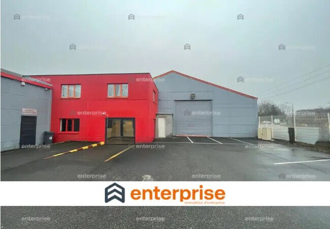 Plus de détails pour Local d'activités à louer