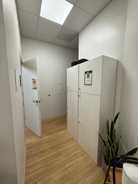 760 Barnes Blvd, Rockledge, FL à louer - Photo de l’immeuble – Image 3 sur 20